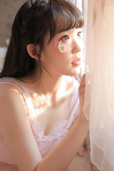 短篇超级YIN荡银行女职员未删减版